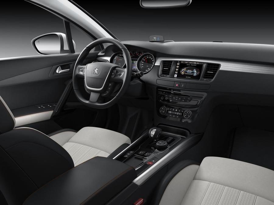  Peugeot 508 RXH 2014 года  (фото 6 из 13)